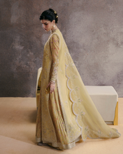 Load image into Gallery viewer, SUFFUSE  | SILK PRET FALL 25 | URAH