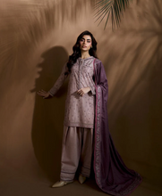 Load image into Gallery viewer, SOBIA NAZIR | WINTER SHAWL 25 | 6B