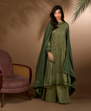 Load image into Gallery viewer, SOBIA NAZIR | WINTER SHAWL 25 | 2A