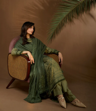 Load image into Gallery viewer, SOBIA NAZIR | WINTER SHAWL 25 | 2A