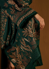 Load image into Gallery viewer, SOBIA NAZIR | WINTER SHAWL 25 | 4B