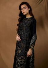 Load image into Gallery viewer, SOBIA NAZIR | WINTER SHAWL 25 | 1A