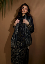 Load image into Gallery viewer, SOBIA NAZIR | WINTER SHAWL 25 | 1A