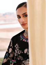 Load image into Gallery viewer, SIRAA |  WINTER 25 | NURIA