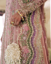 Load image into Gallery viewer, SUFFUSE  | FREESHIA 26 | ISRANA