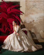 Load image into Gallery viewer, SUFFUSE  | FREESHIA 26 | ISHANAE