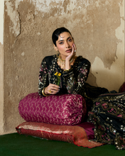 Load image into Gallery viewer, SUFFUSE  | FREESHIA 26 | ZABEEN