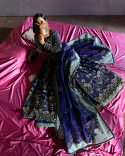 Load image into Gallery viewer, SUFFUSE  | FREESHIA 26 | RISHAAL