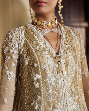 Load image into Gallery viewer, SUFFUSE  | FREESHIA 26 | GULRAIZ