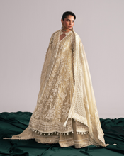 Load image into Gallery viewer, SUFFUSE  | FREESHIA 26 | GULRAIZ