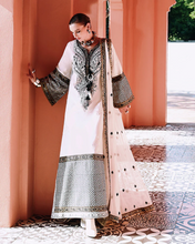 Load image into Gallery viewer, MUSHQ | NUVERA RAW SILK 26 | GILLIAN