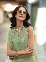 Load image into Gallery viewer, NOOR  | LUXE CHIKANKARI 26  | 3A PISTACHIO
