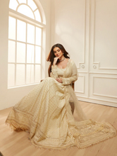 Load image into Gallery viewer, SOBIA NAZIR | LUXURY LAWN EID 26 | 1A