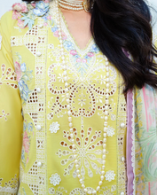 Load image into Gallery viewer, MUSHQ | AMOI LUXURY LAWN 26 | TENDER WHISPER