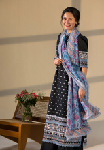 Load image into Gallery viewer, SOBIA NAZIR | VITAL LAWN 26 | 6B
