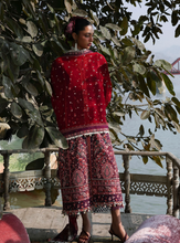 Load image into Gallery viewer, HUSSAIN REHAR | LUXURY LAWN  26 | NIHDHI