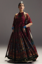 Load image into Gallery viewer, ZARA SHAHJAHAN | ANARKALI 26 | FIRDAUS D6