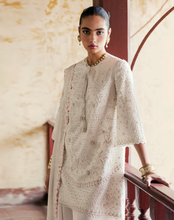 Load image into Gallery viewer, SUFFUSE  | SILK PRET 26 | SALIHA