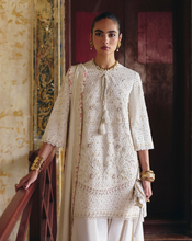 Load image into Gallery viewer, SUFFUSE  | SILK PRET 26 | SALIHA