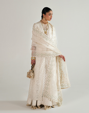Load image into Gallery viewer, SUFFUSE  | SILK PRET 26 | LUVINA