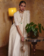 Load image into Gallery viewer, SUFFUSE  | SILK PRET 26 | LUVINA