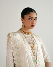 Load image into Gallery viewer, SUFFUSE  | SILK PRET 26 | LUVINA
