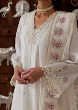 Load image into Gallery viewer, SAAD BIN SHAHZAD | DELAPUR LAWN 26 | EMBER