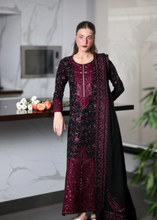 Load image into Gallery viewer, ZAIB |  LUXURY KARANDI| BLACK &amp; MAROON