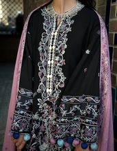 Load image into Gallery viewer, MUSHQ | BLOOM LINEN 26 | BAZAAR