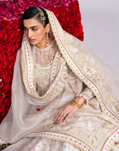 Load image into Gallery viewer, SUFFUSE  | FREESHIA 26 | ISHANAE