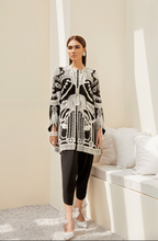 Load image into Gallery viewer, Suffuse ~ Luxury Pret - Onyx Obsession