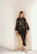 Load image into Gallery viewer, Suffuse ~ Luxury Pret - Black Chrome