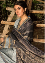 Load image into Gallery viewer, SOBIA NAZIR | WINTER SHAWL 2021 | DESIGN 7B