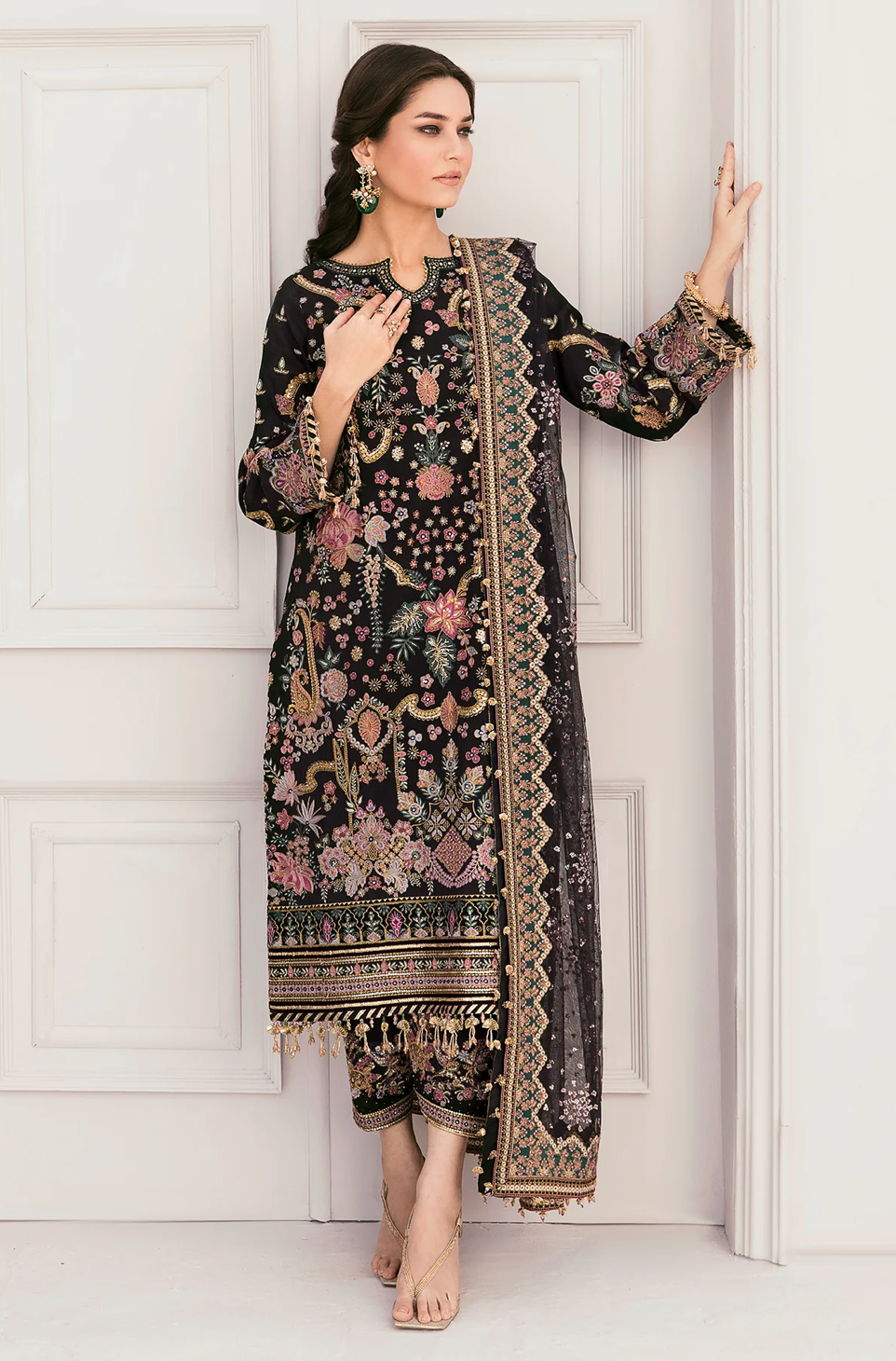 BAROQUE | CHANTELLE EMBROIDERED SILK 23 | 04